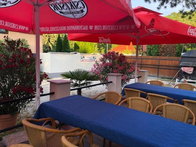 Admiralitás Kitchen&Restaurant Panzió Leányfalu Kültér fotó