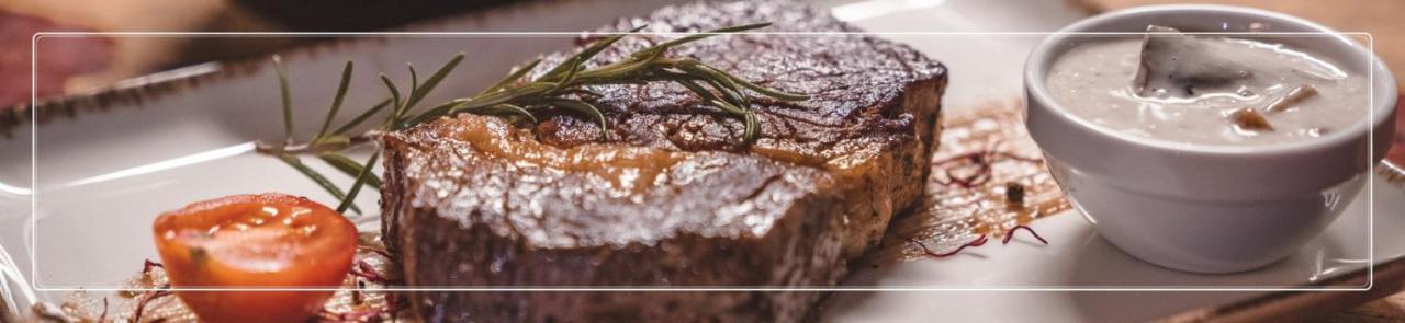 Admiralitás Kitchen&Restaurant Panzió Leányfalu Kültér fotó